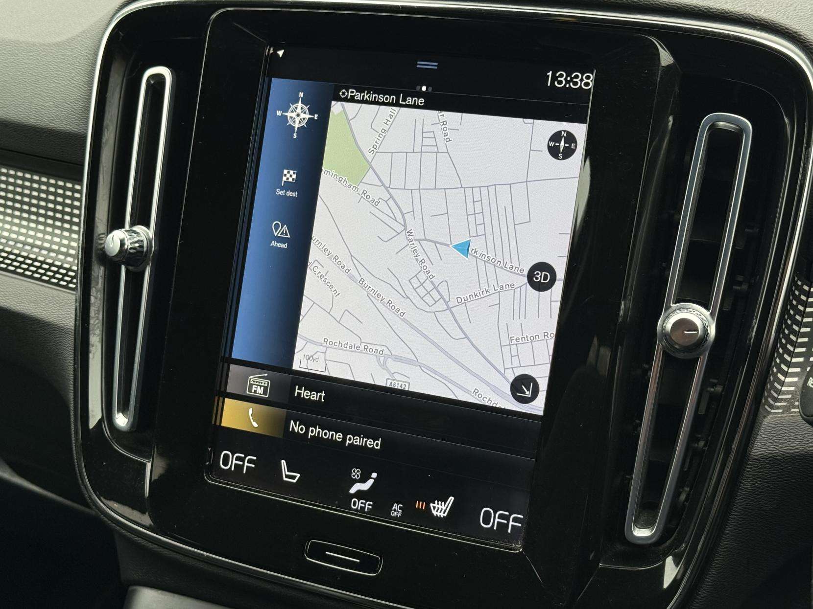 2021 VOLVO XC40 2021 VOLVO XC40