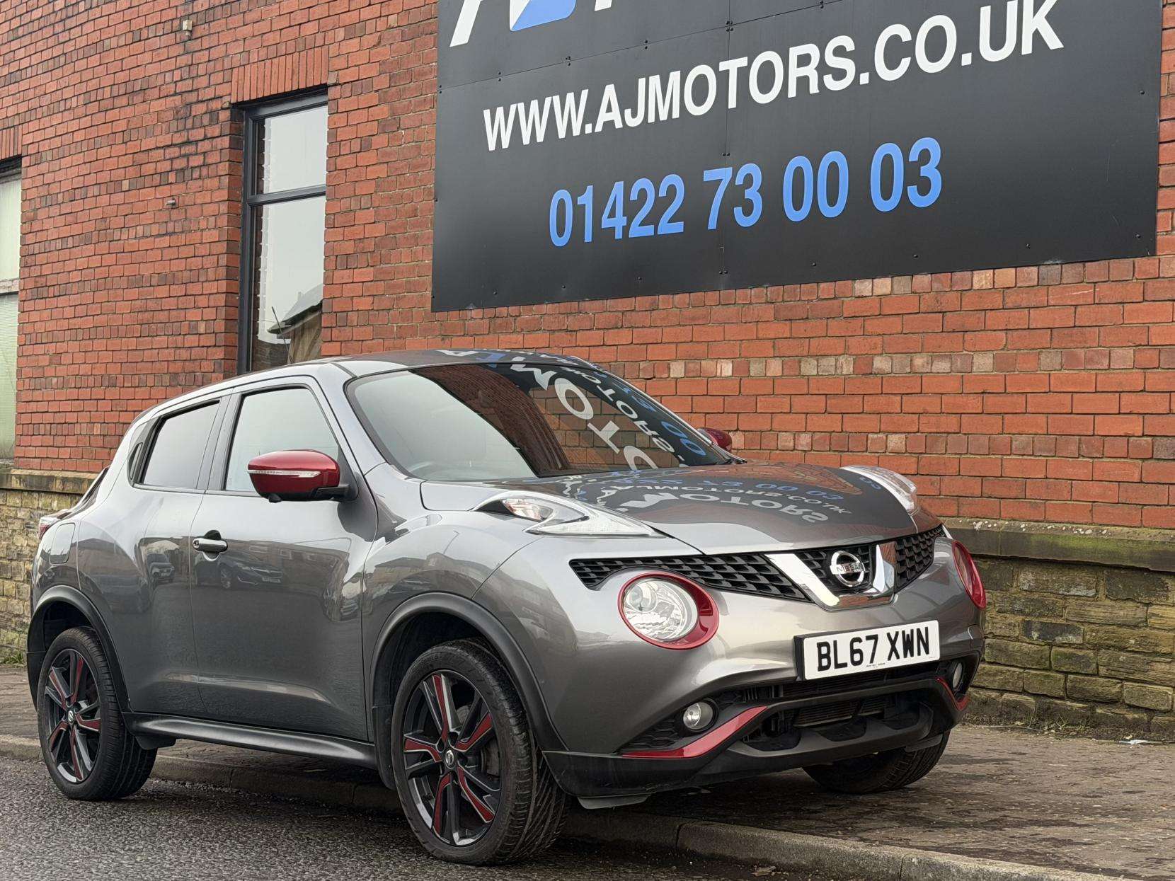 A 2017 NISSAN JUKE 1.2 DIG-T Tekna SUV 5dr Petrol Manual Euro 6 (s/s) (115 ps) A 2017 NISSAN JUKE 1.2 DIG-T Tekna SUV 5dr Petrol Manual Euro 6 (s/s) (115 ps)