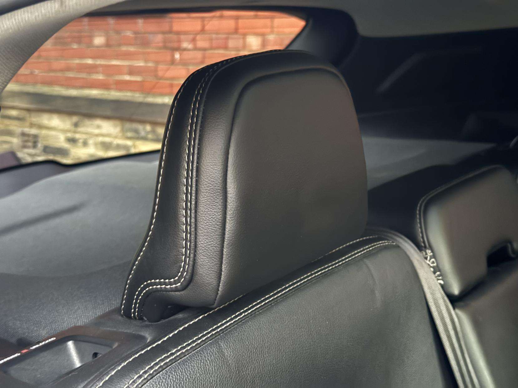 2019 VOLVO XC40 2019 VOLVO XC40