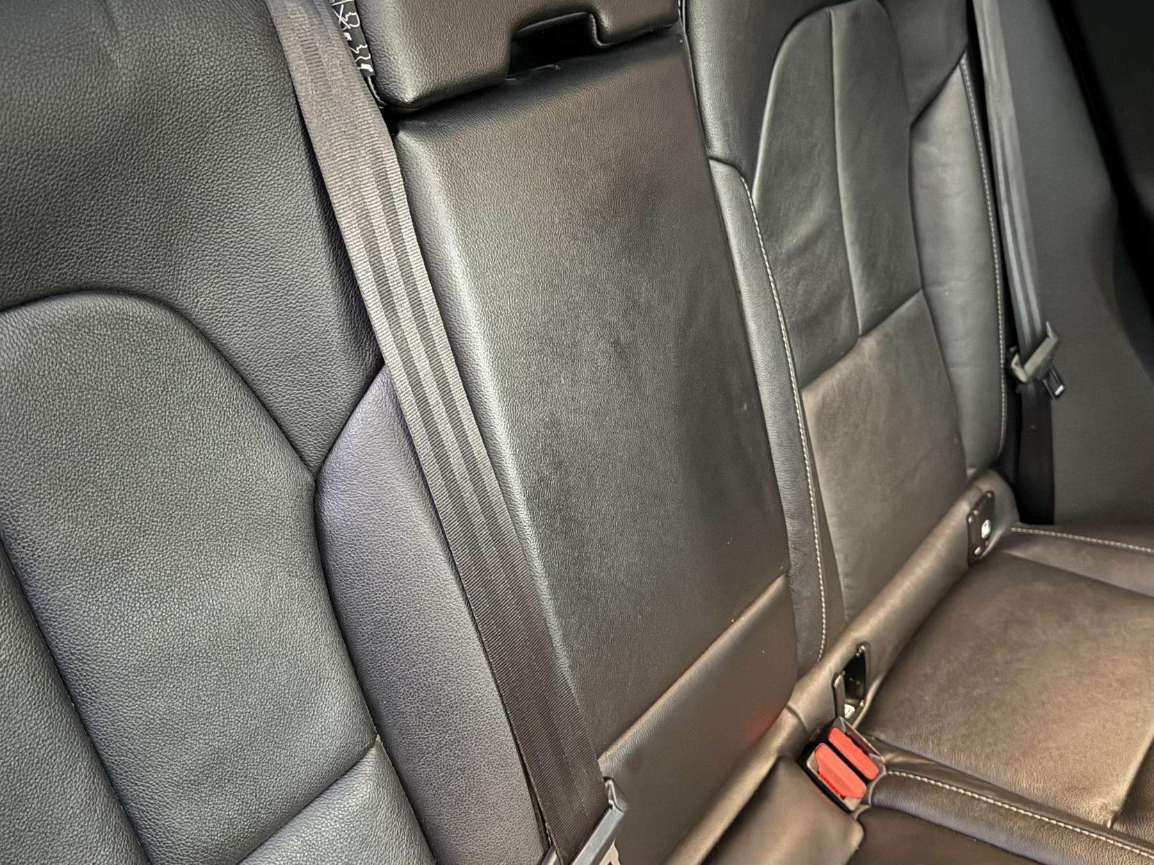 2019 VOLVO XC40 2019 VOLVO XC40