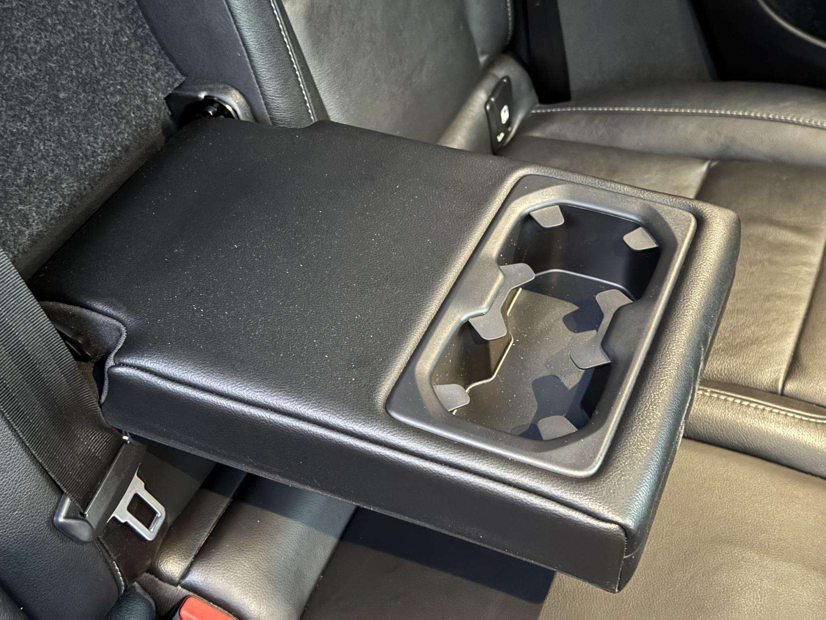 2019 VOLVO XC40 2019 VOLVO XC40