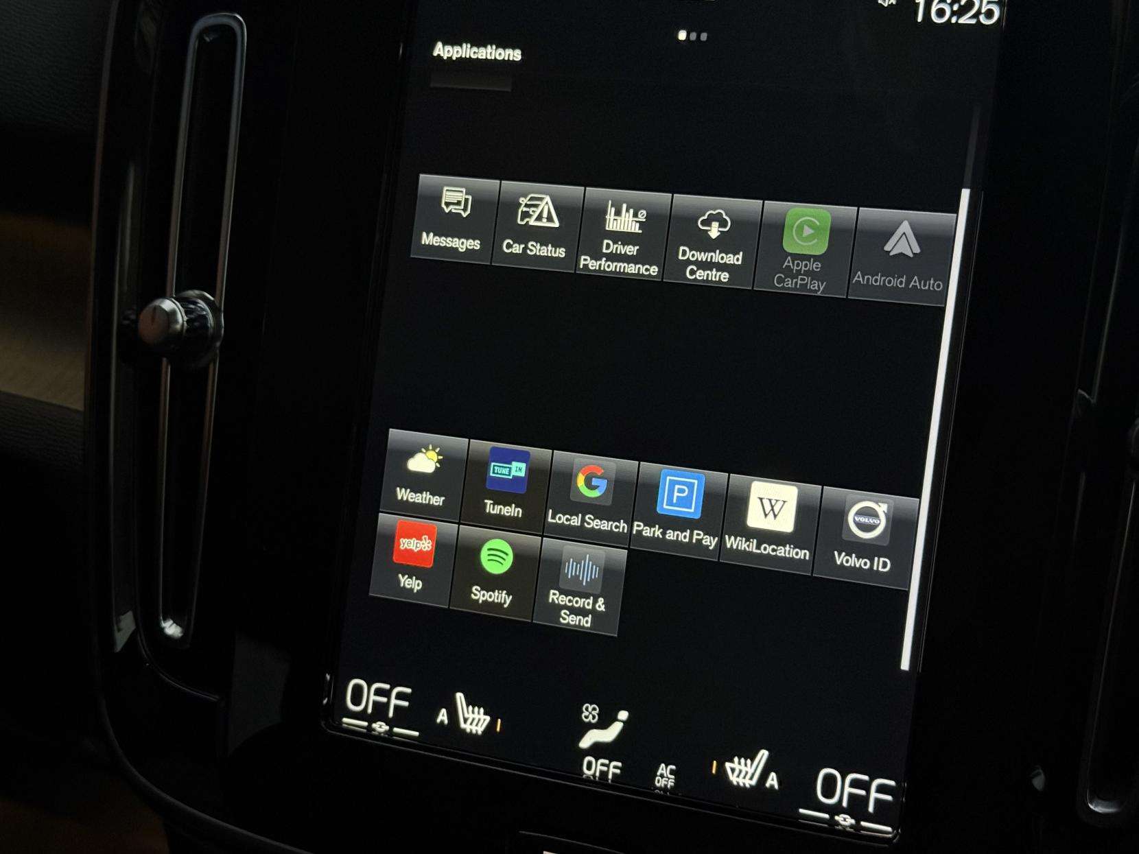 2019 VOLVO XC40 2019 VOLVO XC40