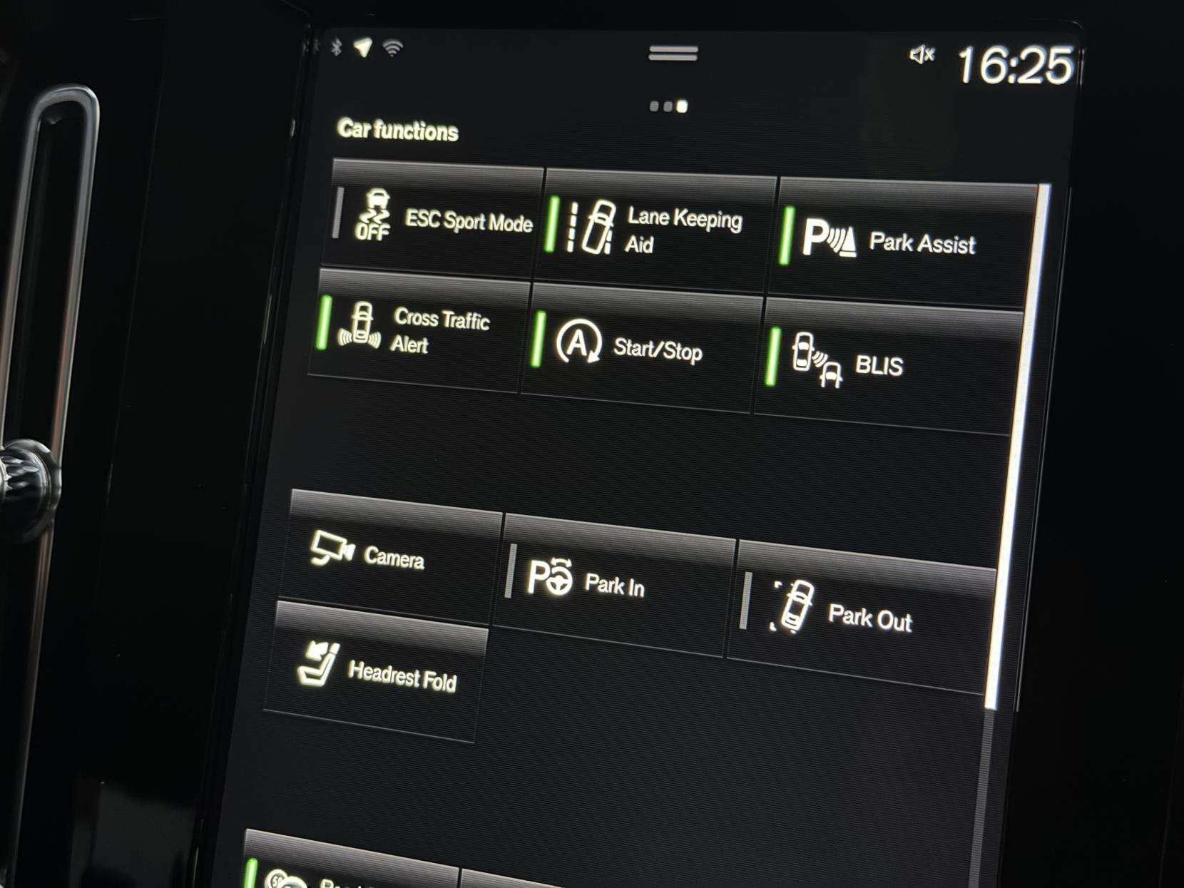 2019 VOLVO XC40 2019 VOLVO XC40