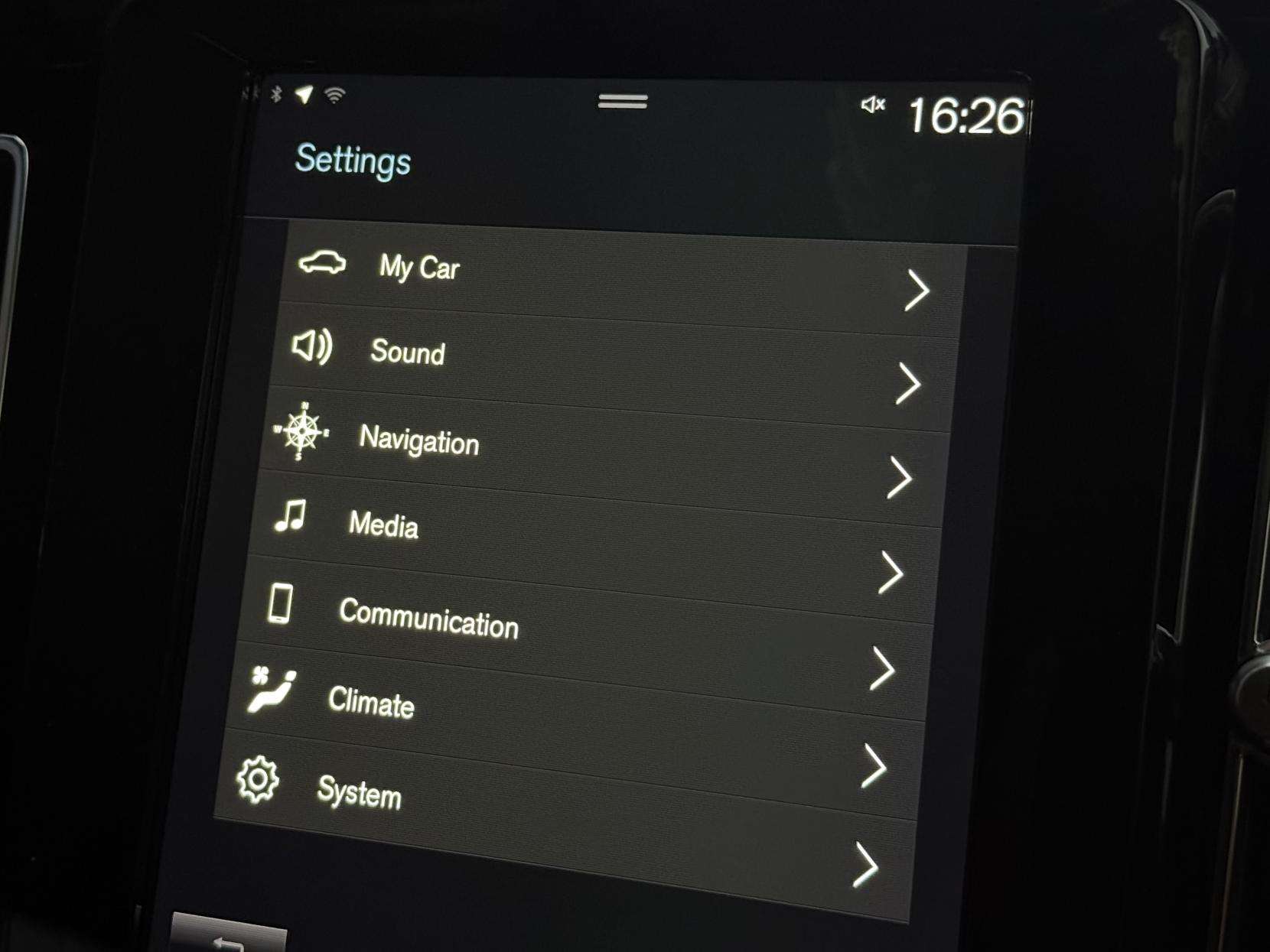 2019 VOLVO XC40 2019 VOLVO XC40