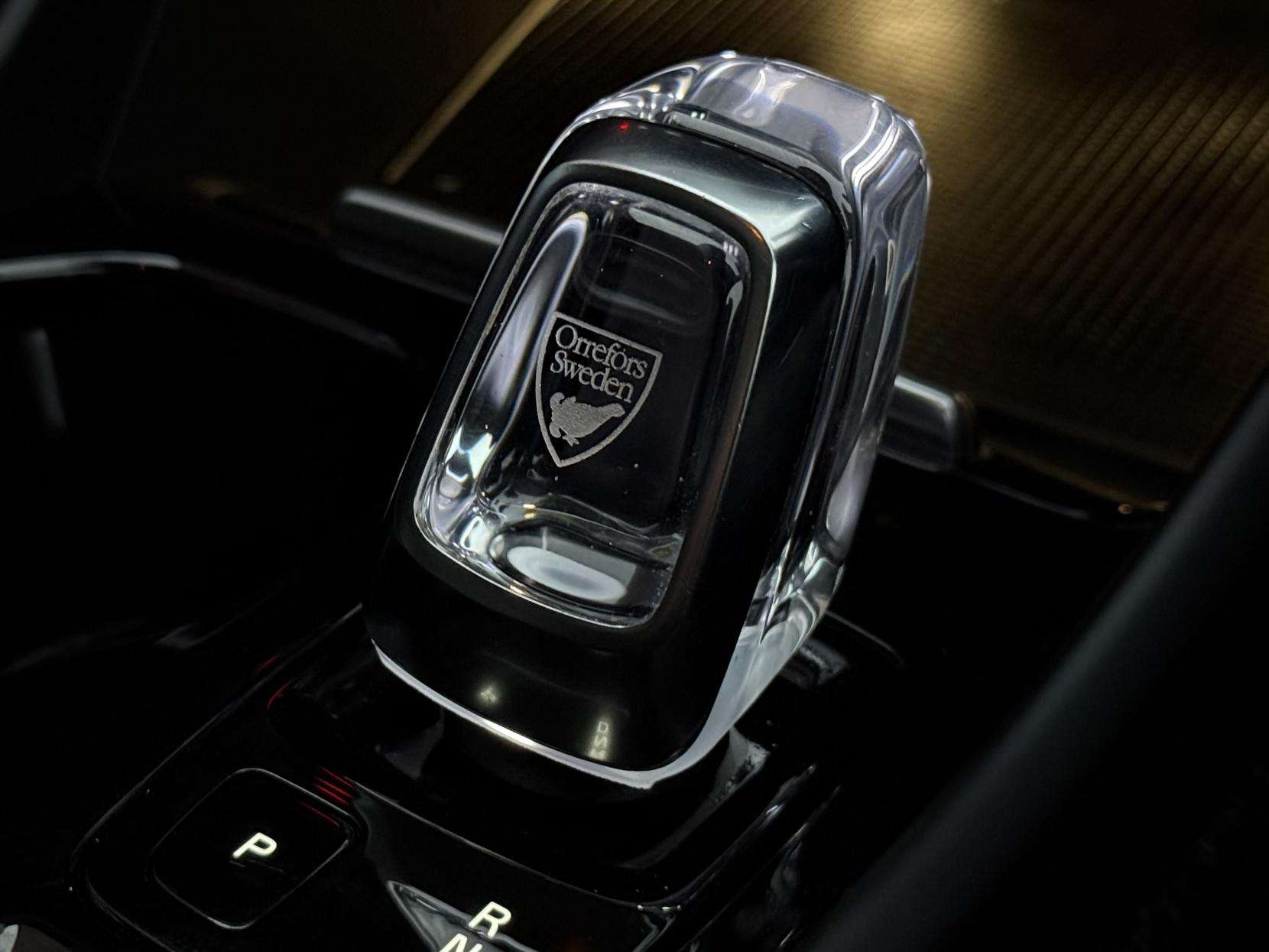 2019 VOLVO XC40 2019 VOLVO XC40