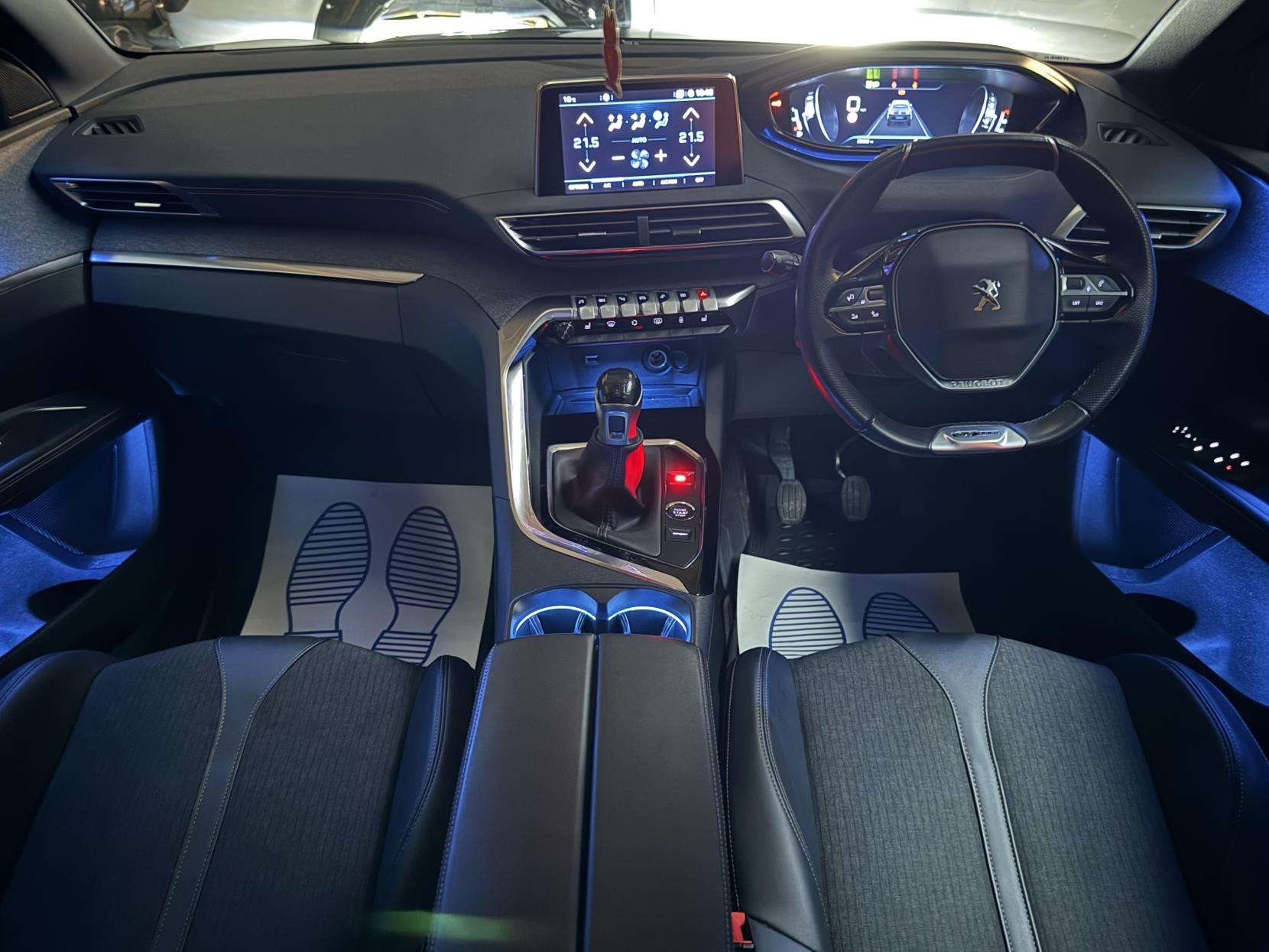 2020 PEUGEOT 5008 2020 PEUGEOT 5008