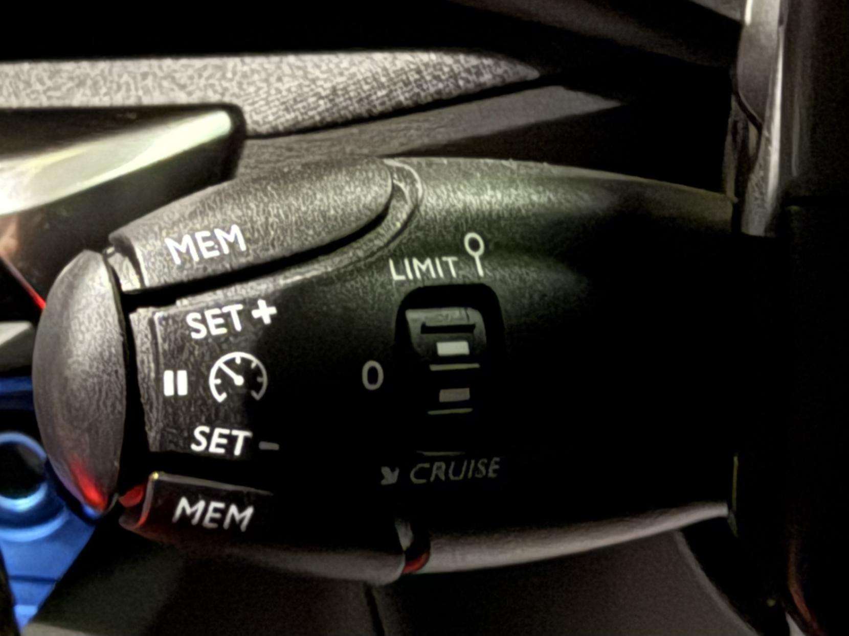 2020 PEUGEOT 5008 2020 PEUGEOT 5008