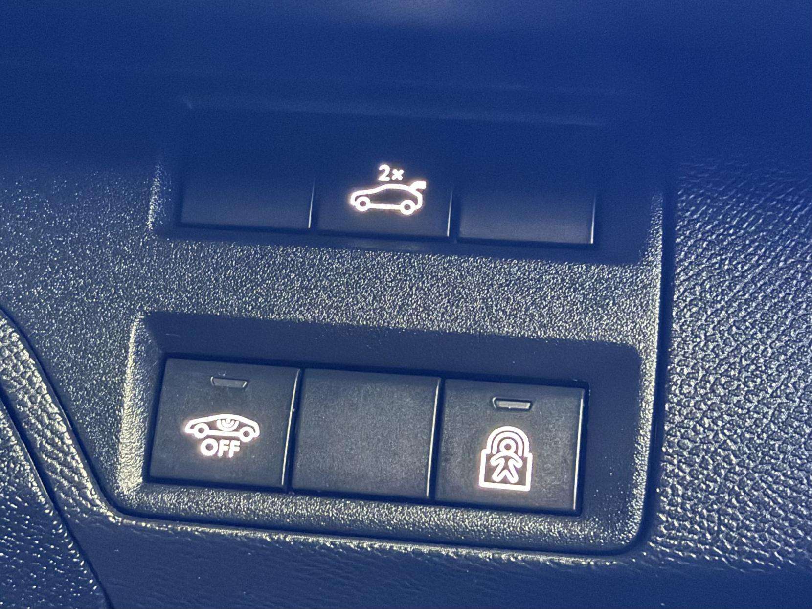 2020 PEUGEOT 5008 2020 PEUGEOT 5008