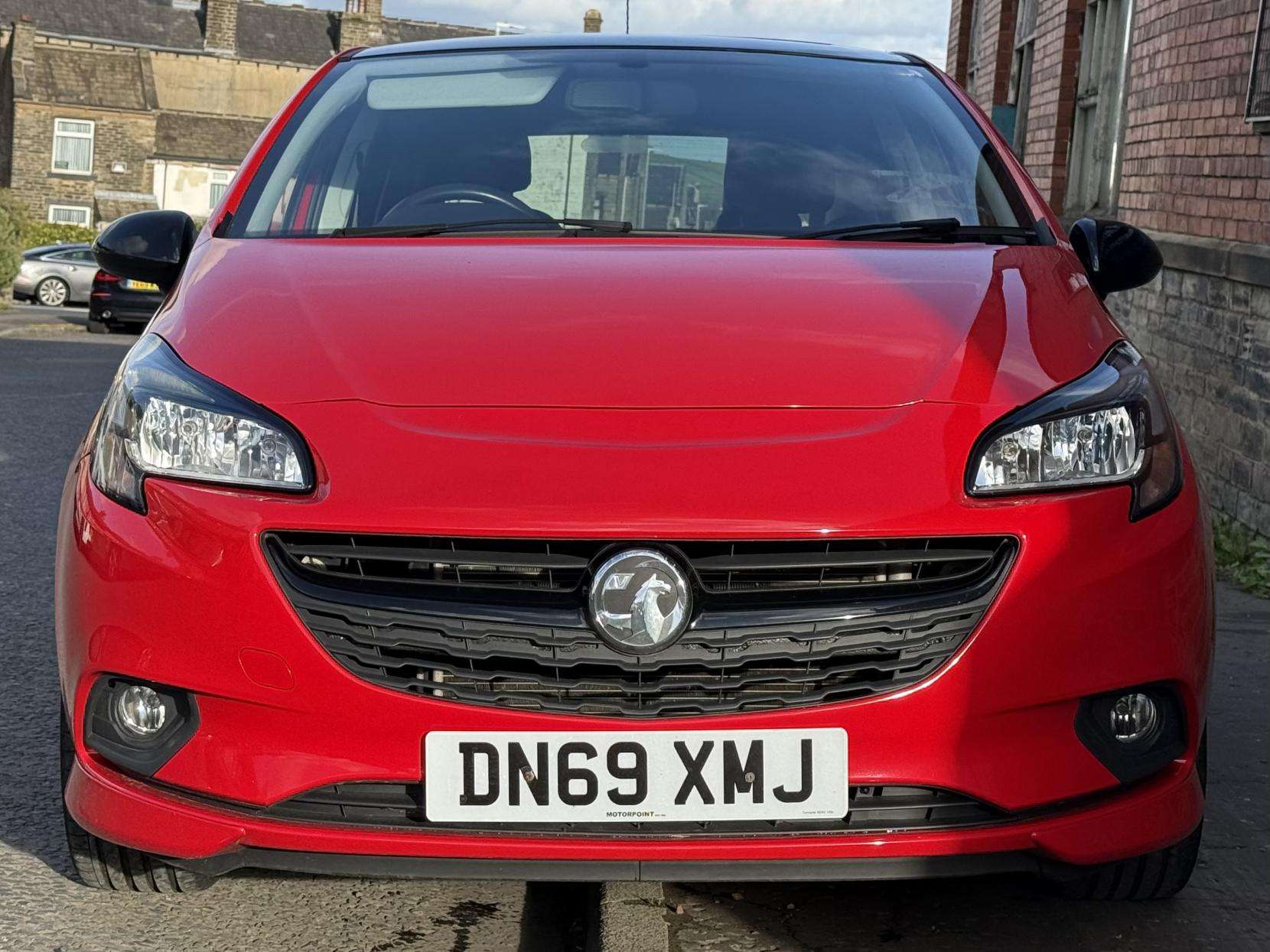 A 2019 VAUXHALL CORSA 1.4i SRi VX Line Nav Black Hatchback 5dr Petrol Manual Euro 6 (s/s) (90 ps) A 2019 VAUXHALL CORSA 1.4i SRi VX Line Nav Black Hatchback 5dr Petrol Manual Euro 6 (s/s) (90 ps)