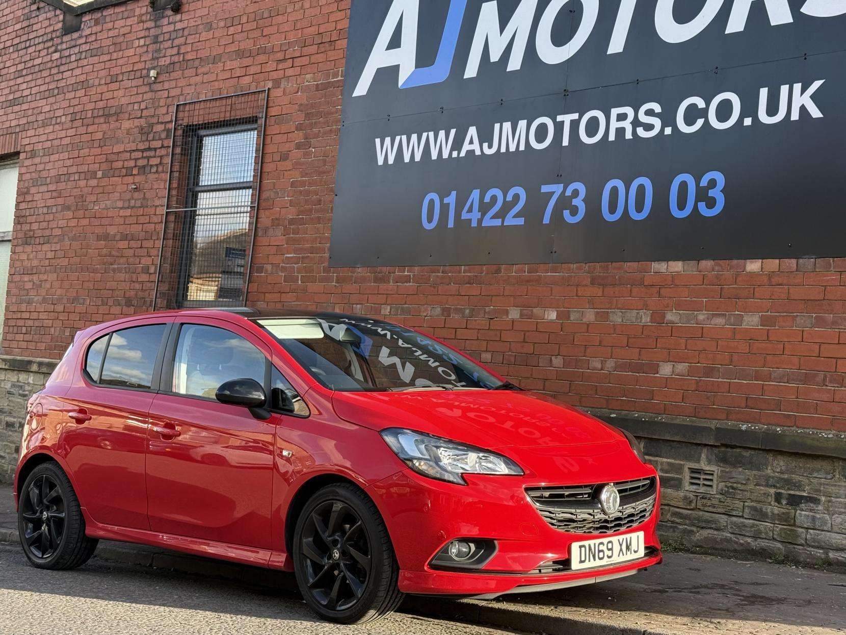 A 2019 VAUXHALL CORSA 1.4i SRi VX Line Nav Black Hatchback 5dr Petrol Manual Euro 6 (s/s) (90 ps) A 2019 VAUXHALL CORSA 1.4i SRi VX Line Nav Black Hatchback 5dr Petrol Manual Euro 6 (s/s) (90 ps)