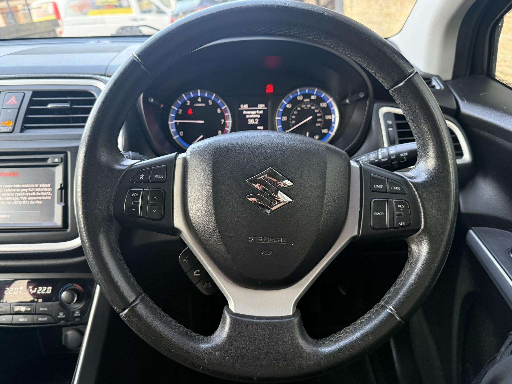 2015 SUZUKI SX4 S-CROSS 2015 SUZUKI SX4 S-CROSS