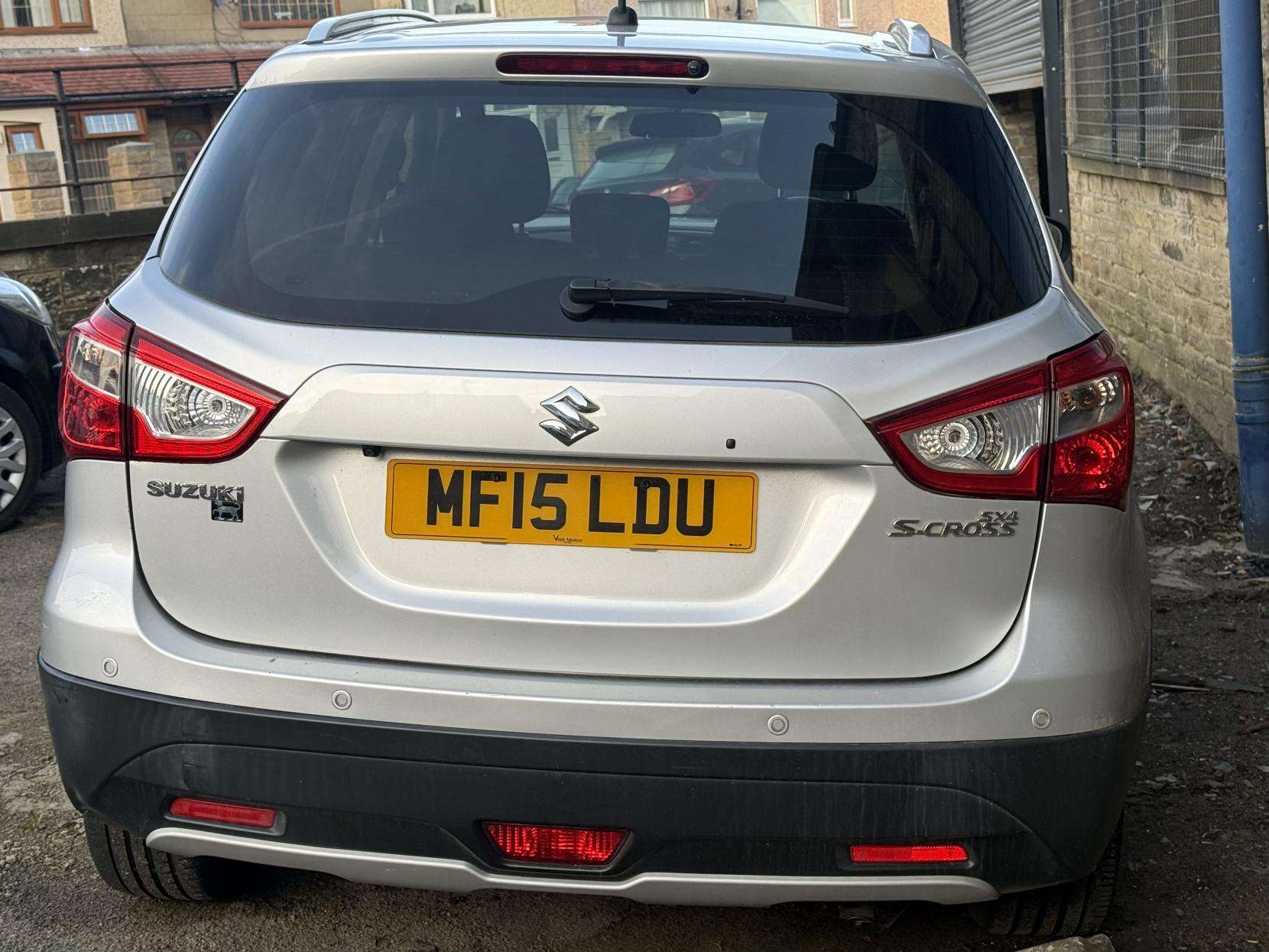 2015 SUZUKI SX4 S-CROSS 2015 SUZUKI SX4 S-CROSS