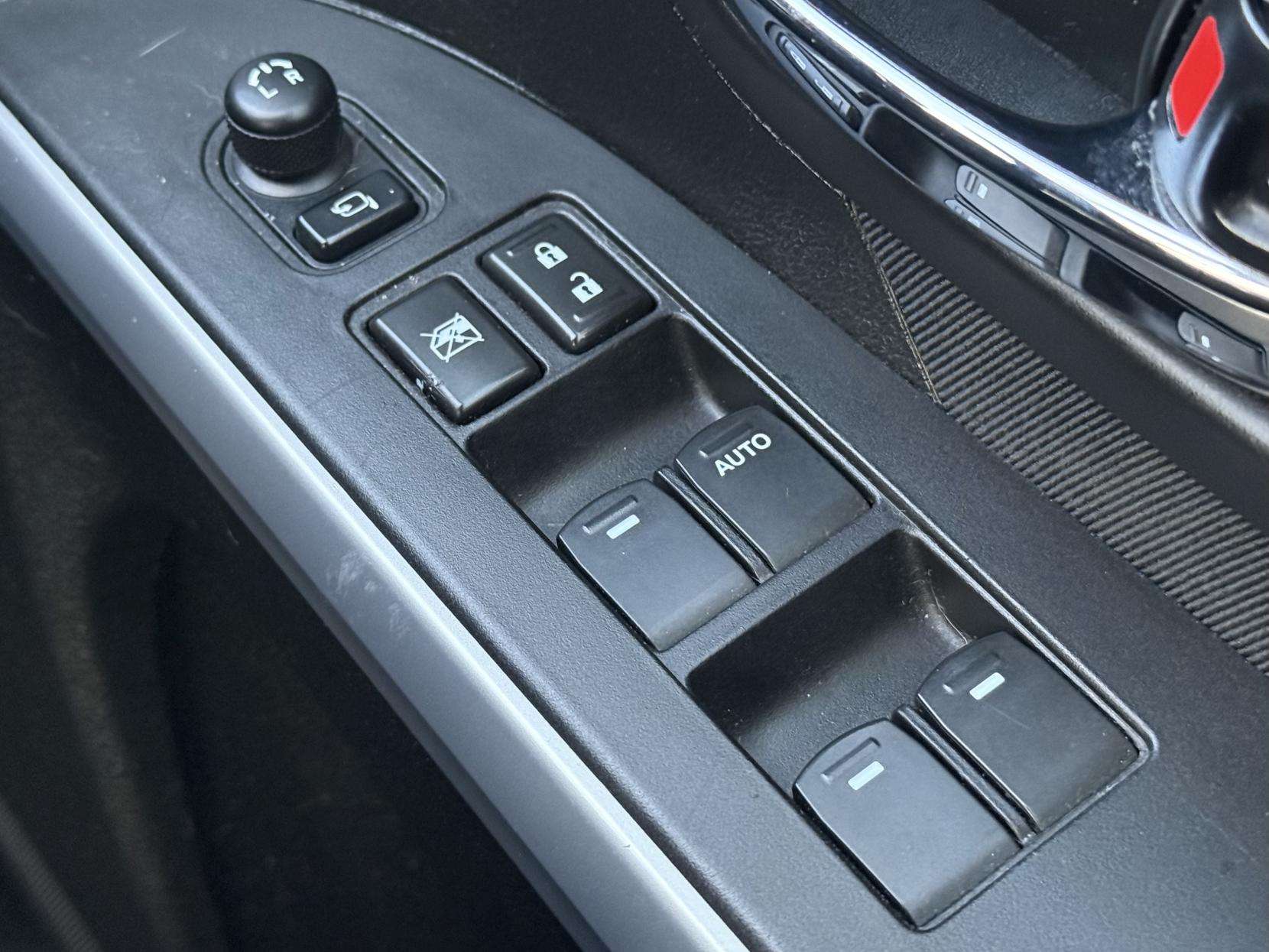 2015 SUZUKI SX4 S-CROSS 2015 SUZUKI SX4 S-CROSS