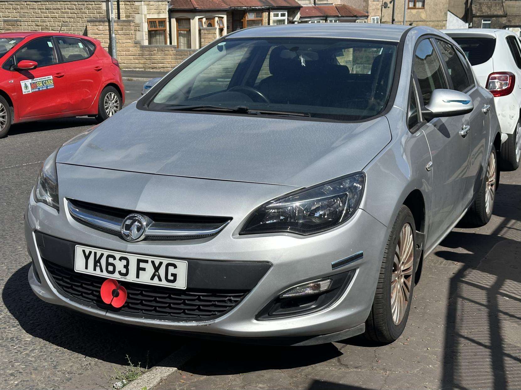 A 2013 VAUXHALL ASTRA 1.6 16v Energy Hatchback 5dr Petrol Manual Euro 5 (115 ps) A 2013 VAUXHALL ASTRA 1.6 16v Energy Hatchback 5dr Petrol Manual Euro 5 (115 ps)