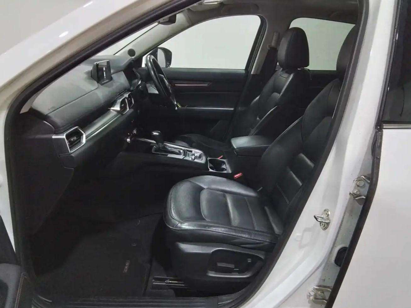 A 2017 MAZDA CX-5 2.2 SKYACTIV-D Sport Nav SUV 5dr Diesel Auto 4WD Euro 6 (s/s) (175 ps) A 2017 MAZDA CX-5 2.2 SKYACTIV-D Sport Nav SUV 5dr Diesel Auto 4WD Euro 6 (s/s) (175 ps)