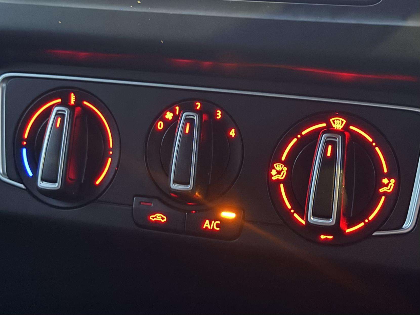 2015 VOLKSWAGEN POLO 2015 VOLKSWAGEN POLO