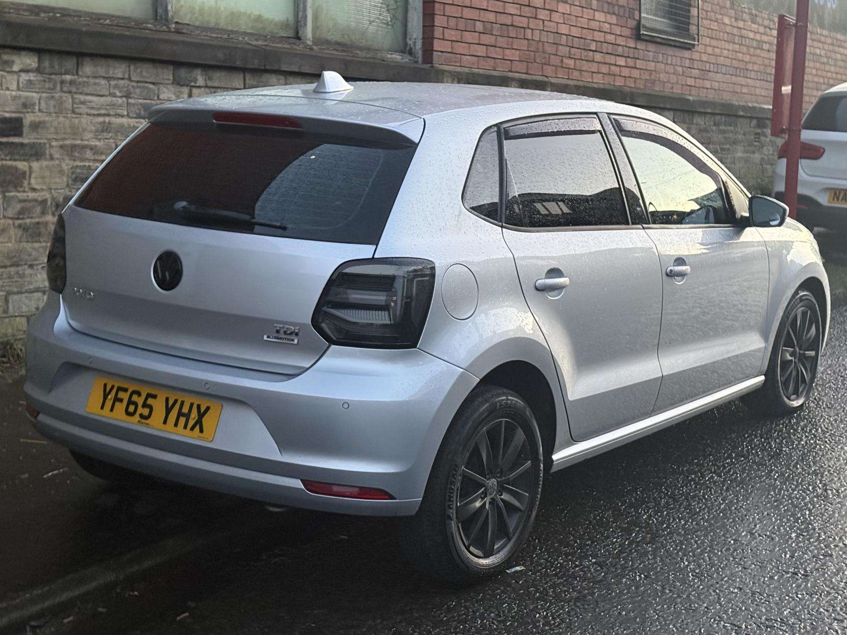 2015 VOLKSWAGEN POLO 2015 VOLKSWAGEN POLO