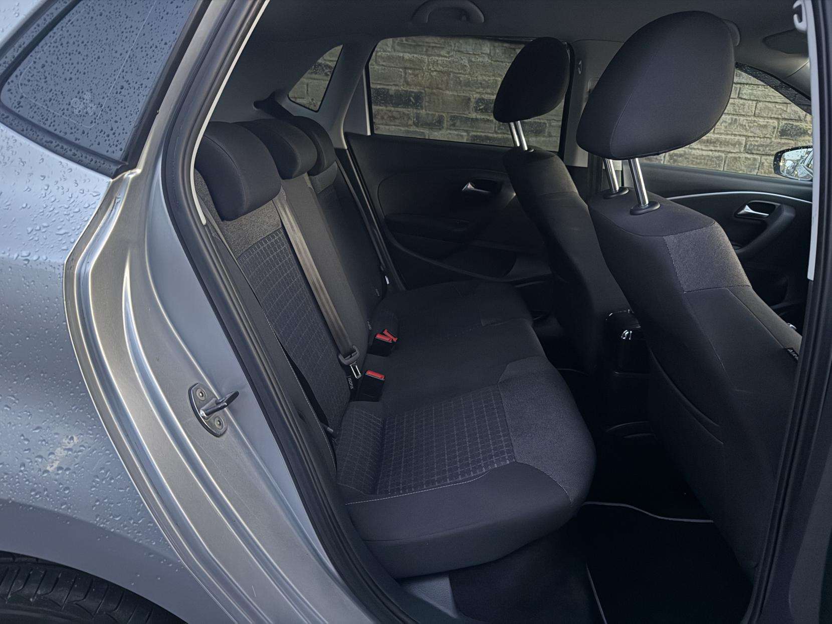 2015 VOLKSWAGEN POLO 2015 VOLKSWAGEN POLO