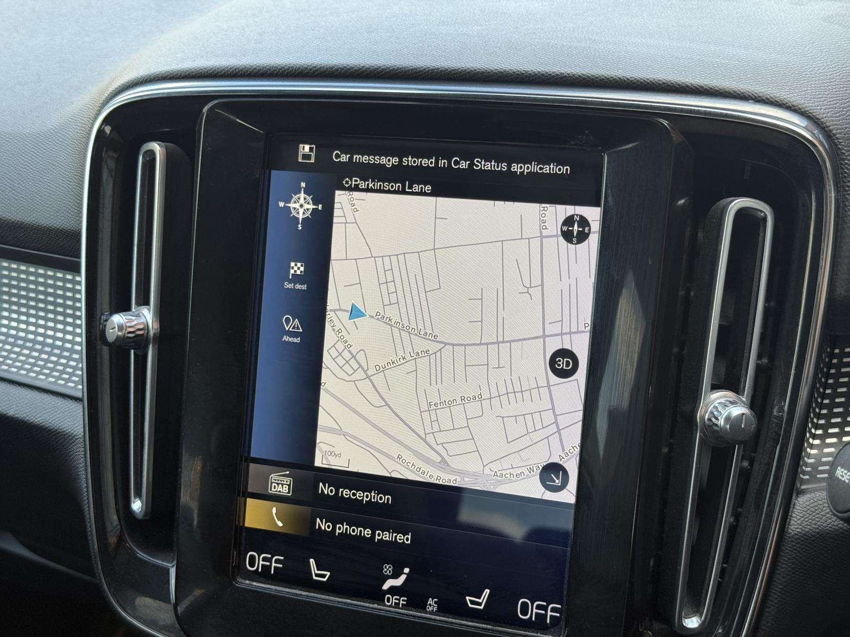 2019 VOLVO XC40 2019 VOLVO XC40