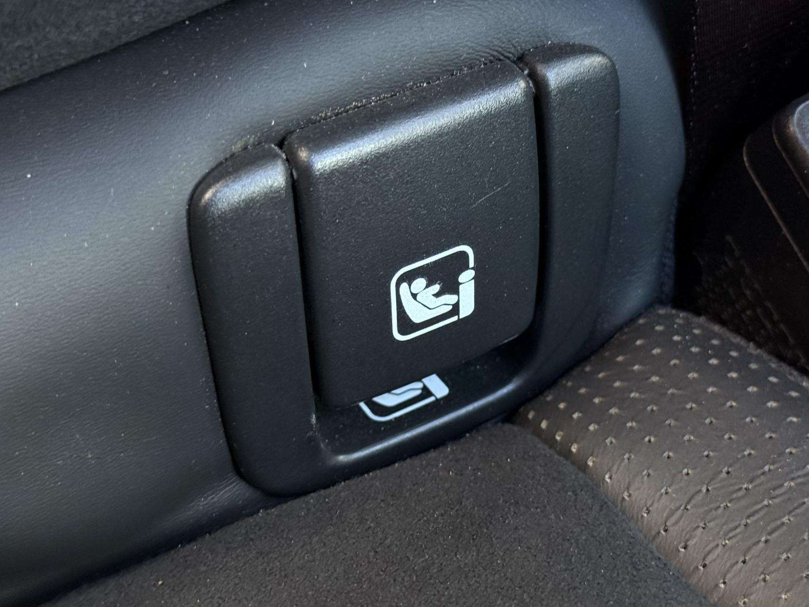 2019 VOLVO XC40 2019 VOLVO XC40