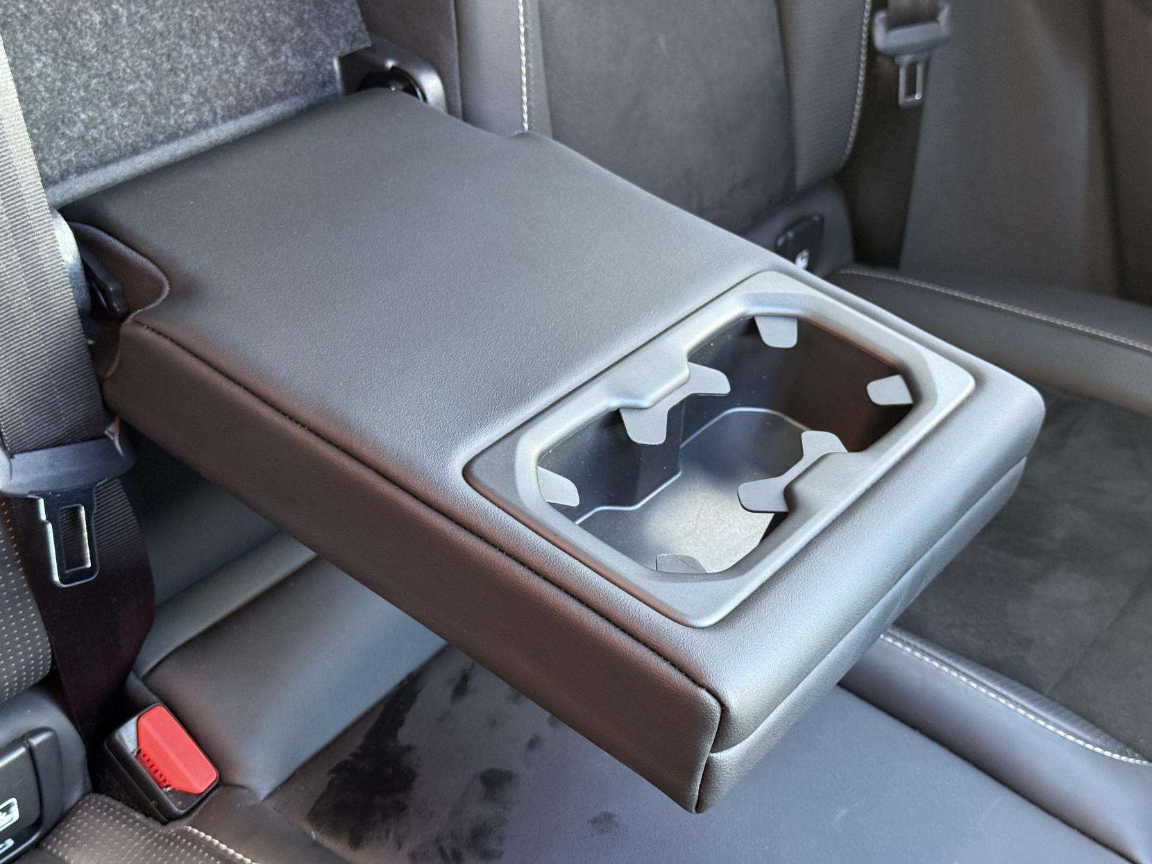 2019 VOLVO XC40 2019 VOLVO XC40