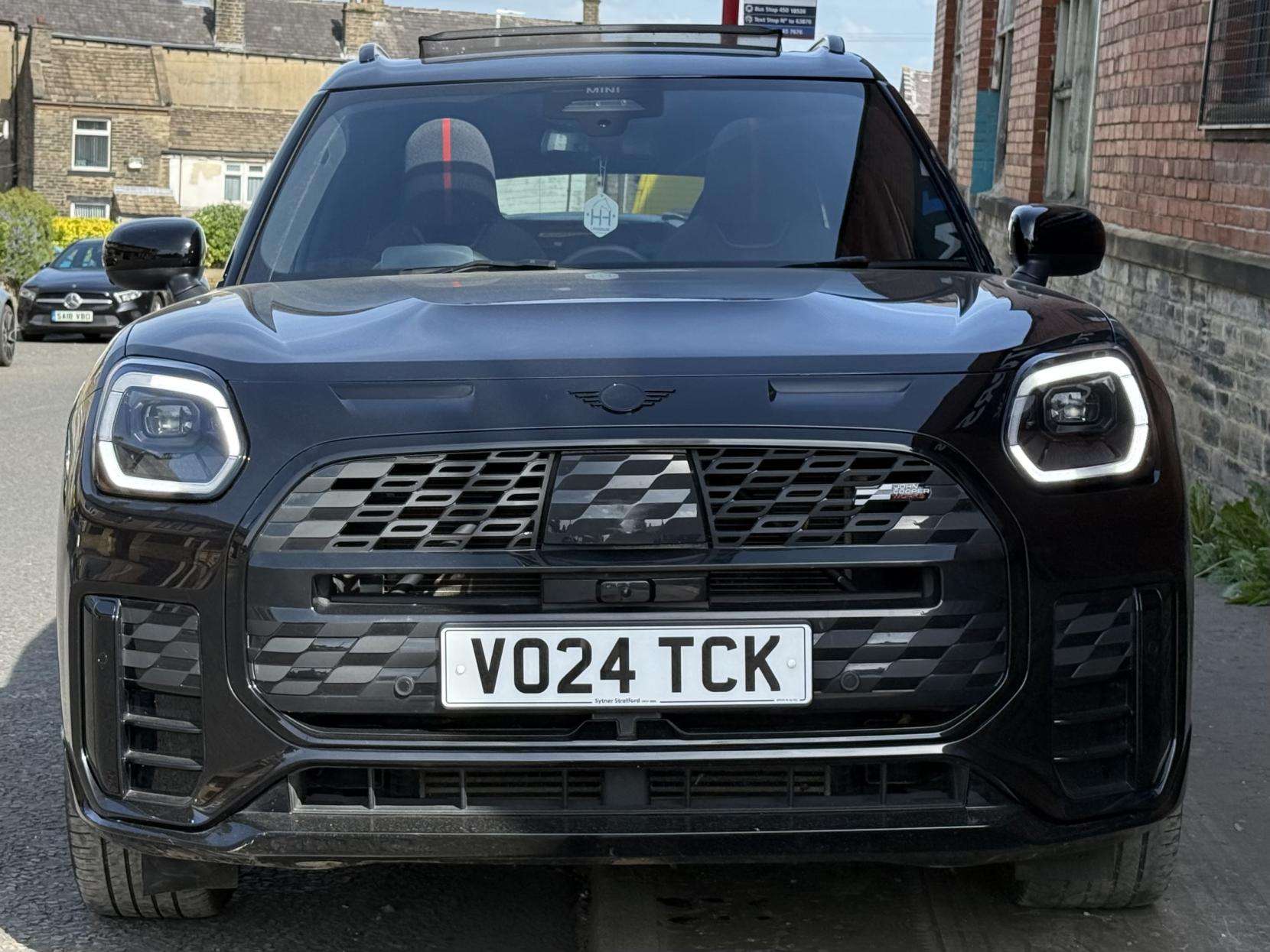 A 2024 MINI COUNTRYMAN 2.0S MHEV Sport SUV 5dr Petrol Hybrid DCT ALL4 Euro 6 (s/s) (218 ps) A 2024 MINI COUNTRYMAN 2.0S MHEV Sport SUV 5dr Petrol Hybrid DCT ALL4 Euro 6 (s/s) (218 ps)