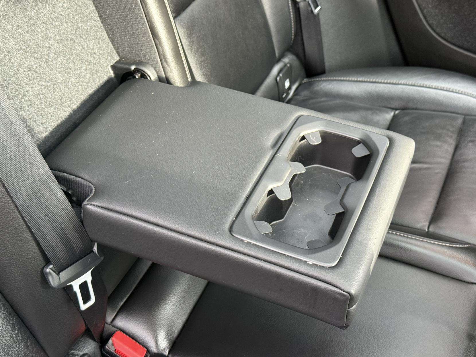 2021 VOLVO XC40 2021 VOLVO XC40