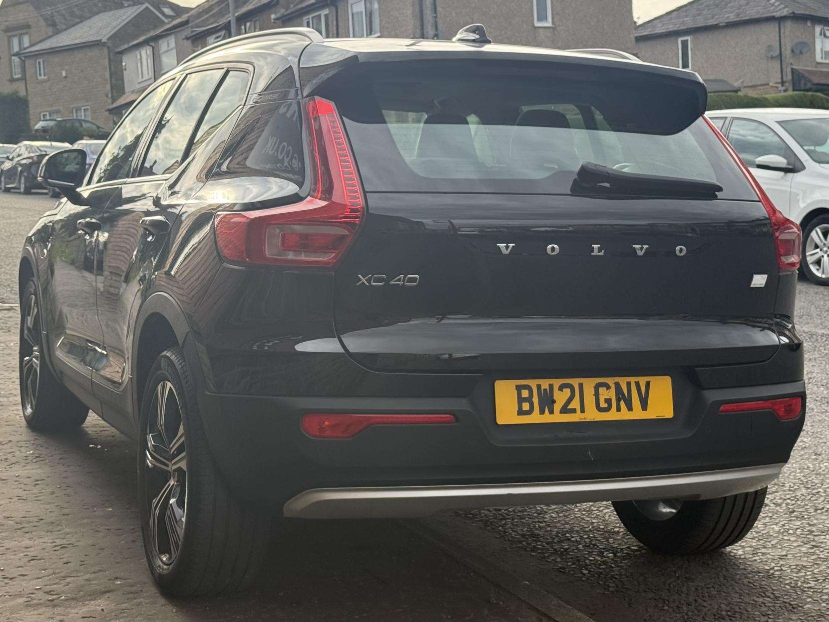 2021 VOLVO XC40 2021 VOLVO XC40