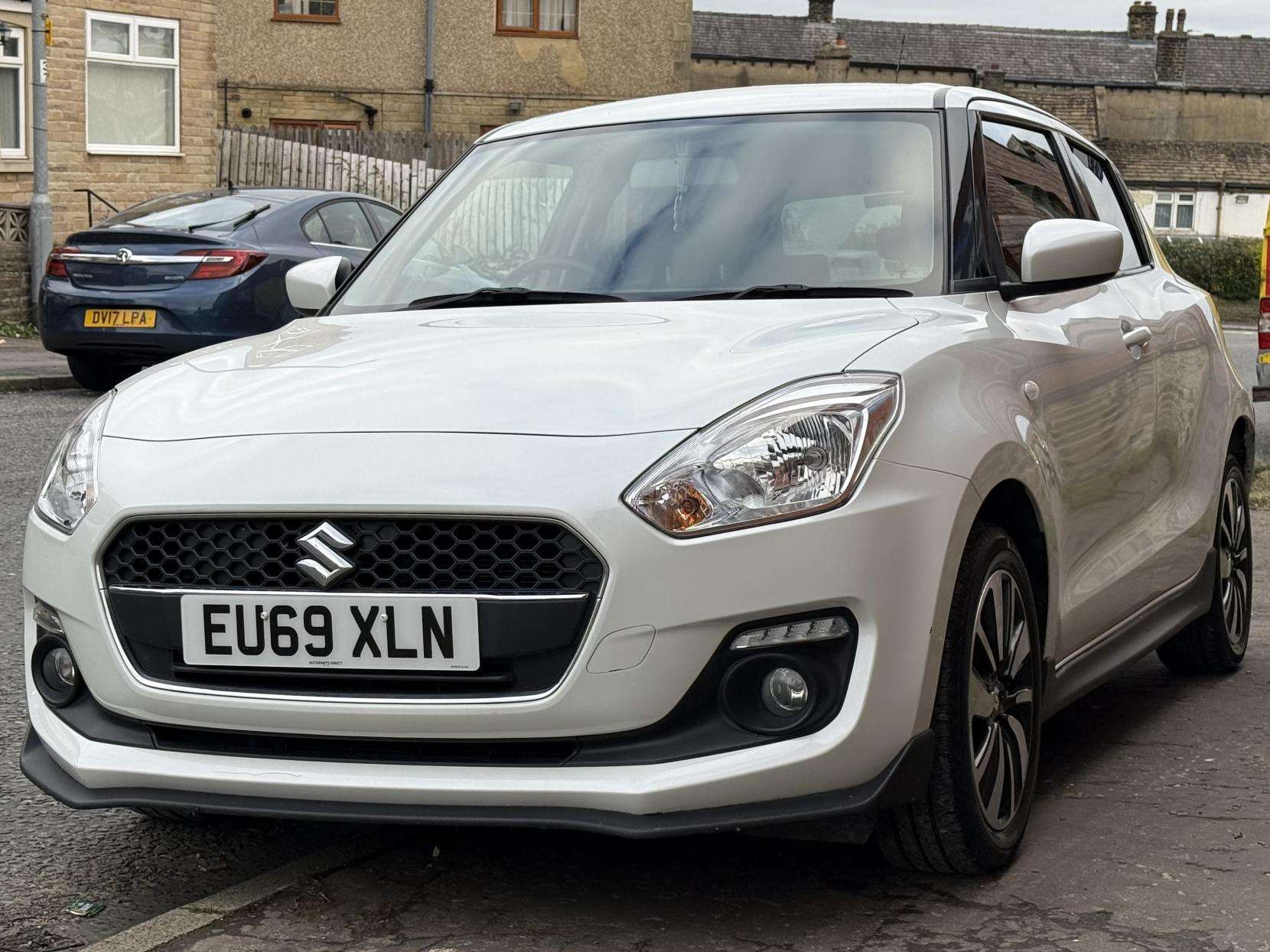 2019 SUZUKI SWIFT 2019 SUZUKI SWIFT