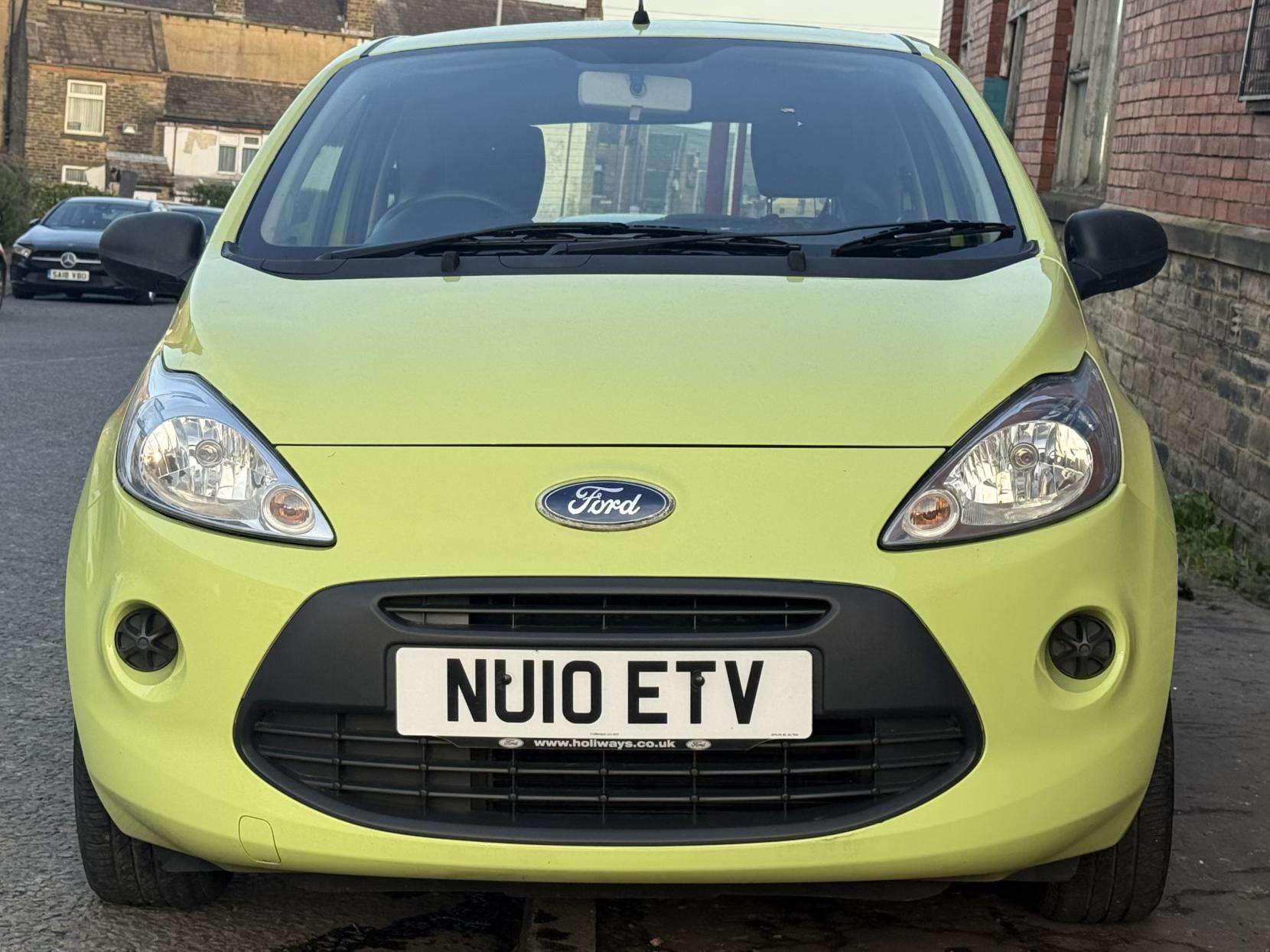A 2010 FORD KA 1.2 Studio Hatchback 3dr Petrol Manual Euro 4 (69 ps) A 2010 FORD KA 1.2 Studio Hatchback 3dr Petrol Manual Euro 4 (69 ps)