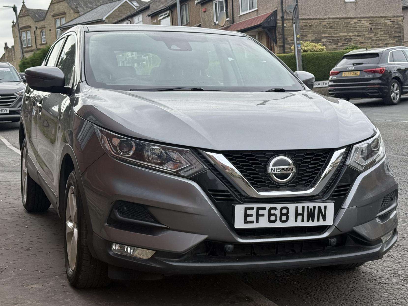 A 2018 NISSAN QASHQAI 1.5 dCi Acenta Premium SUV 5dr Diesel Manual Euro 6 (s/s) (115 ps) A 2018 NISSAN QASHQAI 1.5 dCi Acenta Premium SUV 5dr Diesel Manual Euro 6 (s/s) (115 ps)