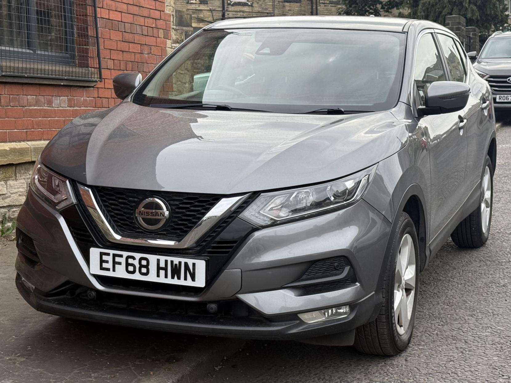 A 2018 NISSAN QASHQAI 1.5 dCi Acenta Premium SUV 5dr Diesel Manual Euro 6 (s/s) (115 ps) A 2018 NISSAN QASHQAI 1.5 dCi Acenta Premium SUV 5dr Diesel Manual Euro 6 (s/s) (115 ps)