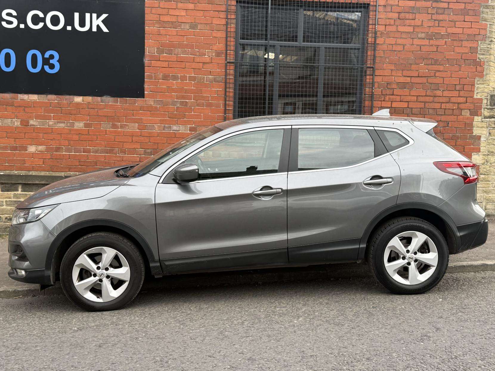 A 2018 NISSAN QASHQAI 1.5 dCi Acenta Premium SUV 5dr Diesel Manual Euro 6 (s/s) (115 ps) A 2018 NISSAN QASHQAI 1.5 dCi Acenta Premium SUV 5dr Diesel Manual Euro 6 (s/s) (115 ps)