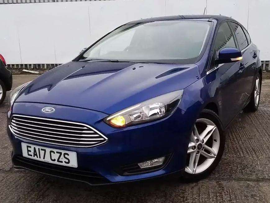 A 2017 FORD FOCUS 1.0T EcoBoost Zetec Edition Hatchback 5dr Petrol Manual Euro 6 (s/s) (125 ps) A 2017 FORD FOCUS 1.0T EcoBoost Zetec Edition Hatchback 5dr Petrol Manual Euro 6 (s/s) (125 ps)