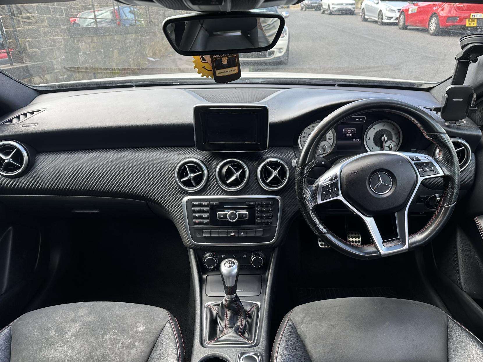 2015 MERCEDES-BENZ A CLASS 2015 MERCEDES-BENZ A CLASS