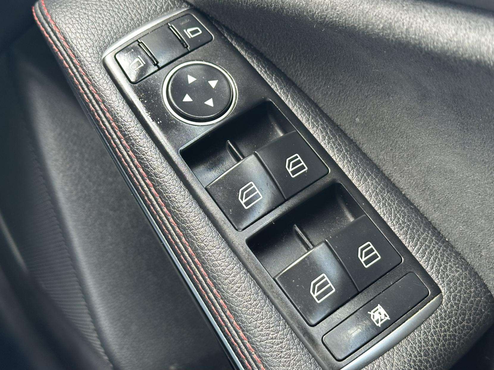 2015 MERCEDES-BENZ A CLASS 2015 MERCEDES-BENZ A CLASS