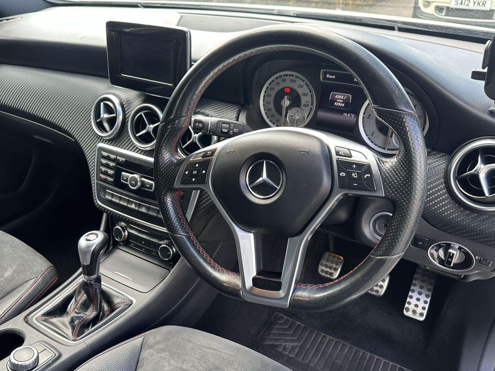 2015 MERCEDES-BENZ A CLASS 2015 MERCEDES-BENZ A CLASS