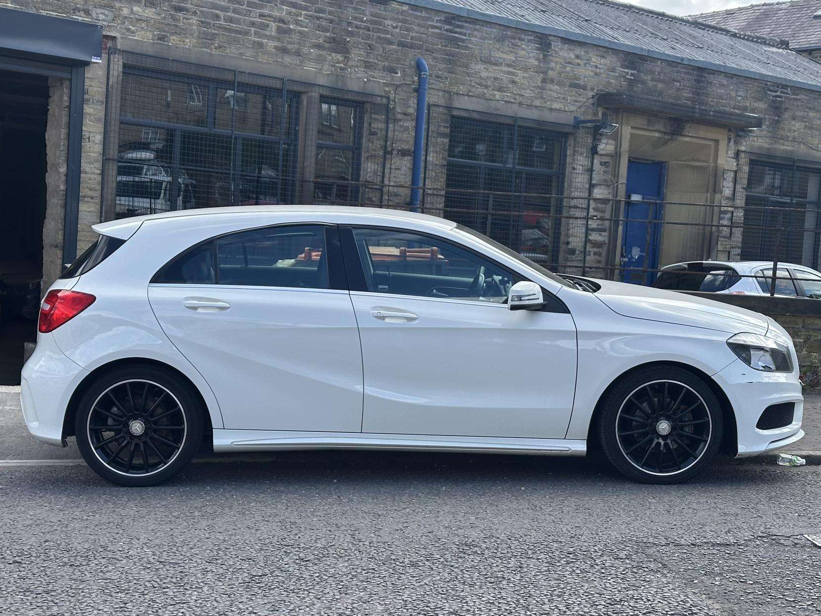 2015 MERCEDES-BENZ A CLASS 2015 MERCEDES-BENZ A CLASS