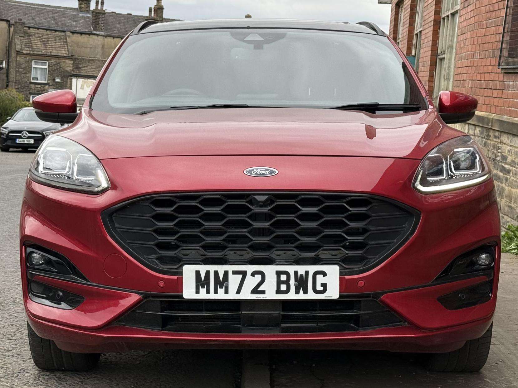 A 2022 FORD KUGA 2.5h Duratec ST-Line X Edition SUV 5dr Petrol Hybrid CVT Euro 6 (s/s) (190 ps) A 2022 FORD KUGA 2.5h Duratec ST-Line X Edition SUV 5dr Petrol Hybrid CVT Euro 6 (s/s) (190 ps)