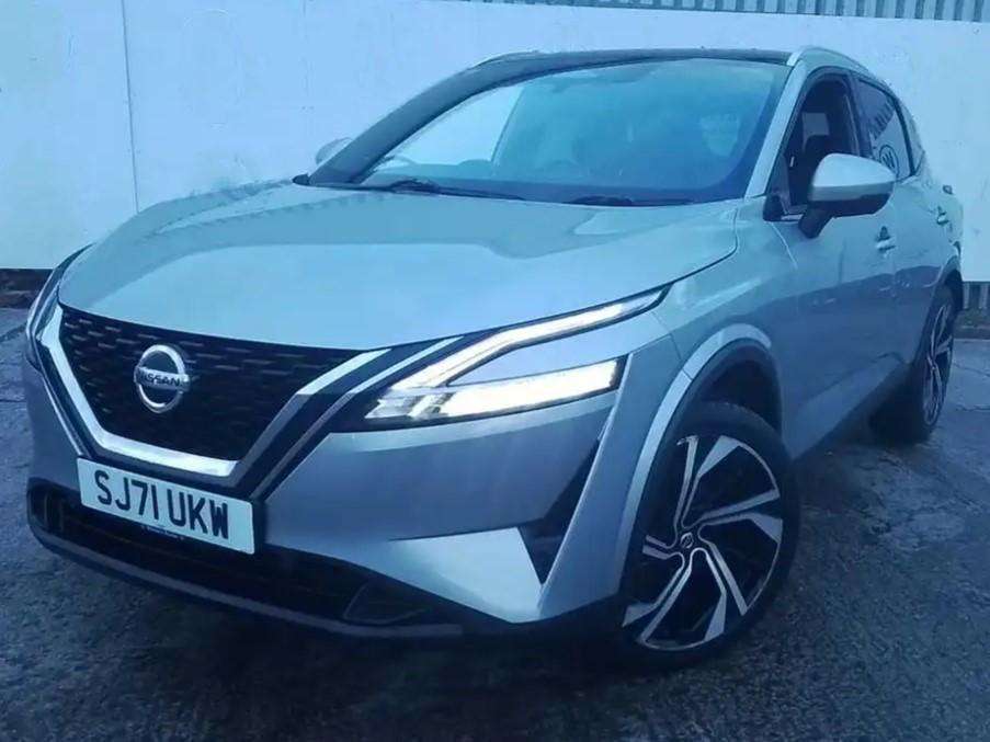 A 2021 NISSAN QASHQAI 1.3 DIG-T MHEV Tekna+ SUV 5dr Petrol Hybrid XTRON Euro 6 (s/s) (158 ps) A 2021 NISSAN QASHQAI 1.3 DIG-T MHEV Tekna+ SUV 5dr Petrol Hybrid XTRON Euro 6 (s/s) (158 ps)