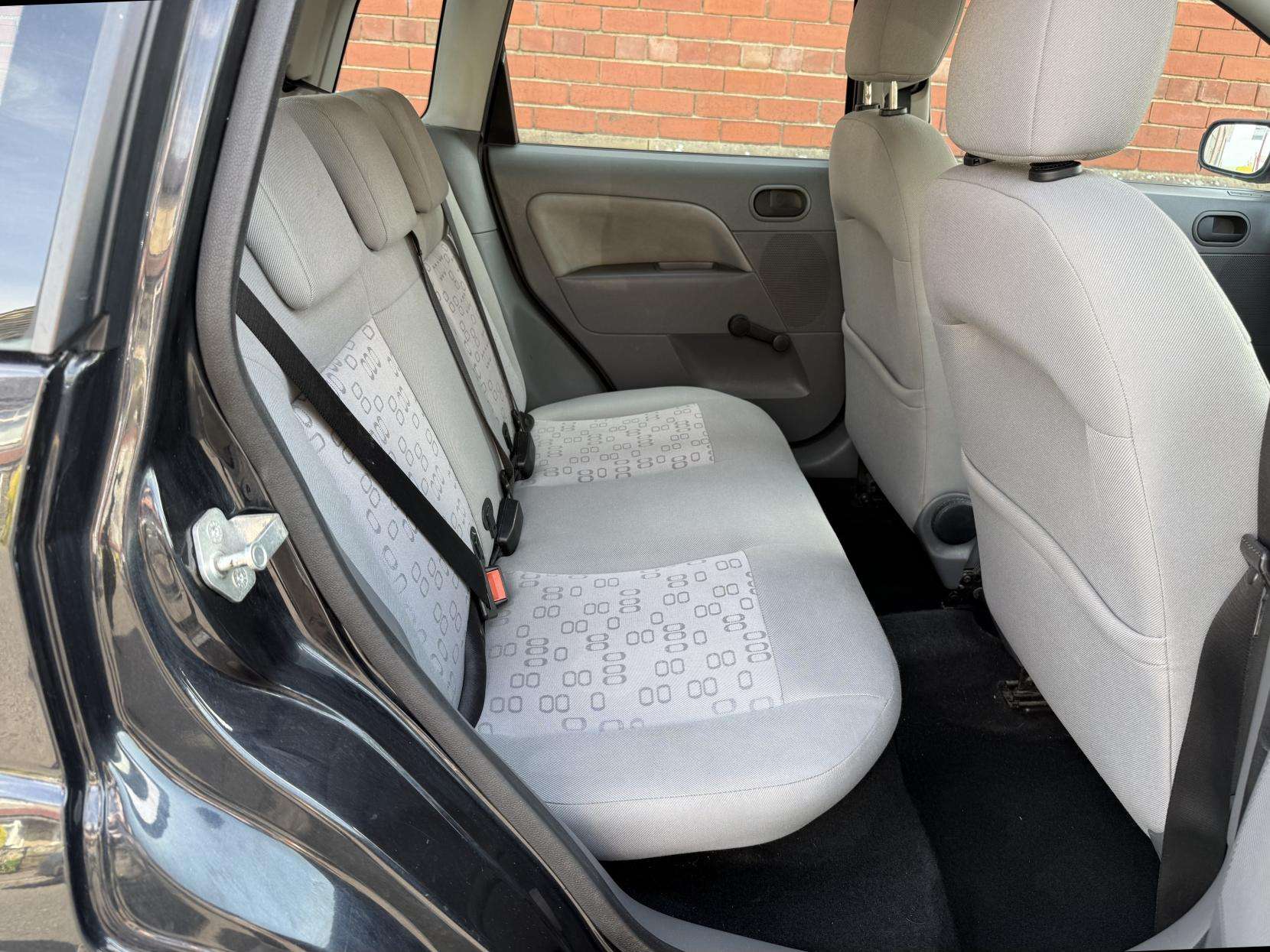 2004 FORD FIESTA 2004 FORD FIESTA
