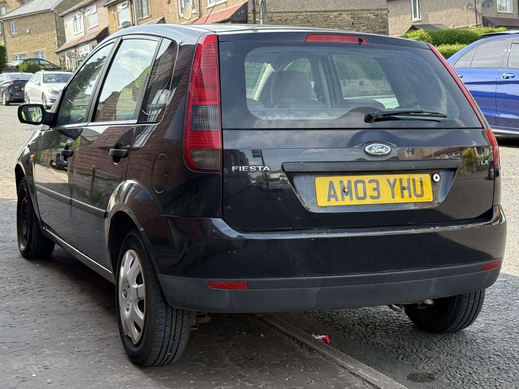 A 2004 FORD FIESTA 1.4 LX Hatchback 5dr Petrol Manual (a/c) (153 g/km, 79 bhp) A 2004 FORD FIESTA 1.4 LX Hatchback 5dr Petrol Manual (a/c) (153 g/km, 79 bhp)