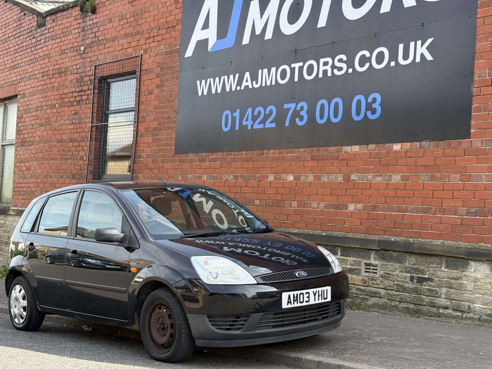 A 2004 FORD FIESTA 1.4 LX Hatchback 5dr Petrol Manual (a/c) (153 g/km, 79 bhp) A 2004 FORD FIESTA 1.4 LX Hatchback 5dr Petrol Manual (a/c) (153 g/km, 79 bhp)