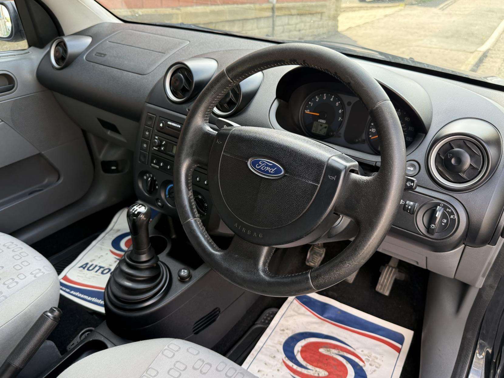 2004 FORD FIESTA 2004 FORD FIESTA