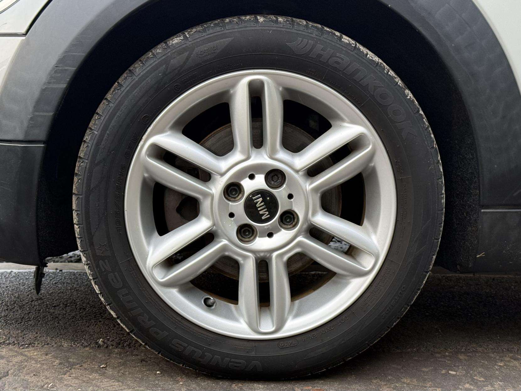 2013 MINI CLUBMAN 2013 MINI CLUBMAN