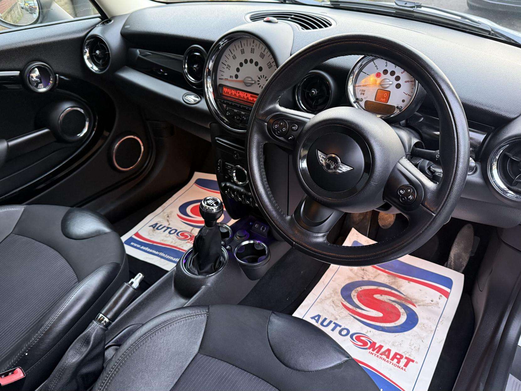 2013 MINI CLUBMAN 2013 MINI CLUBMAN