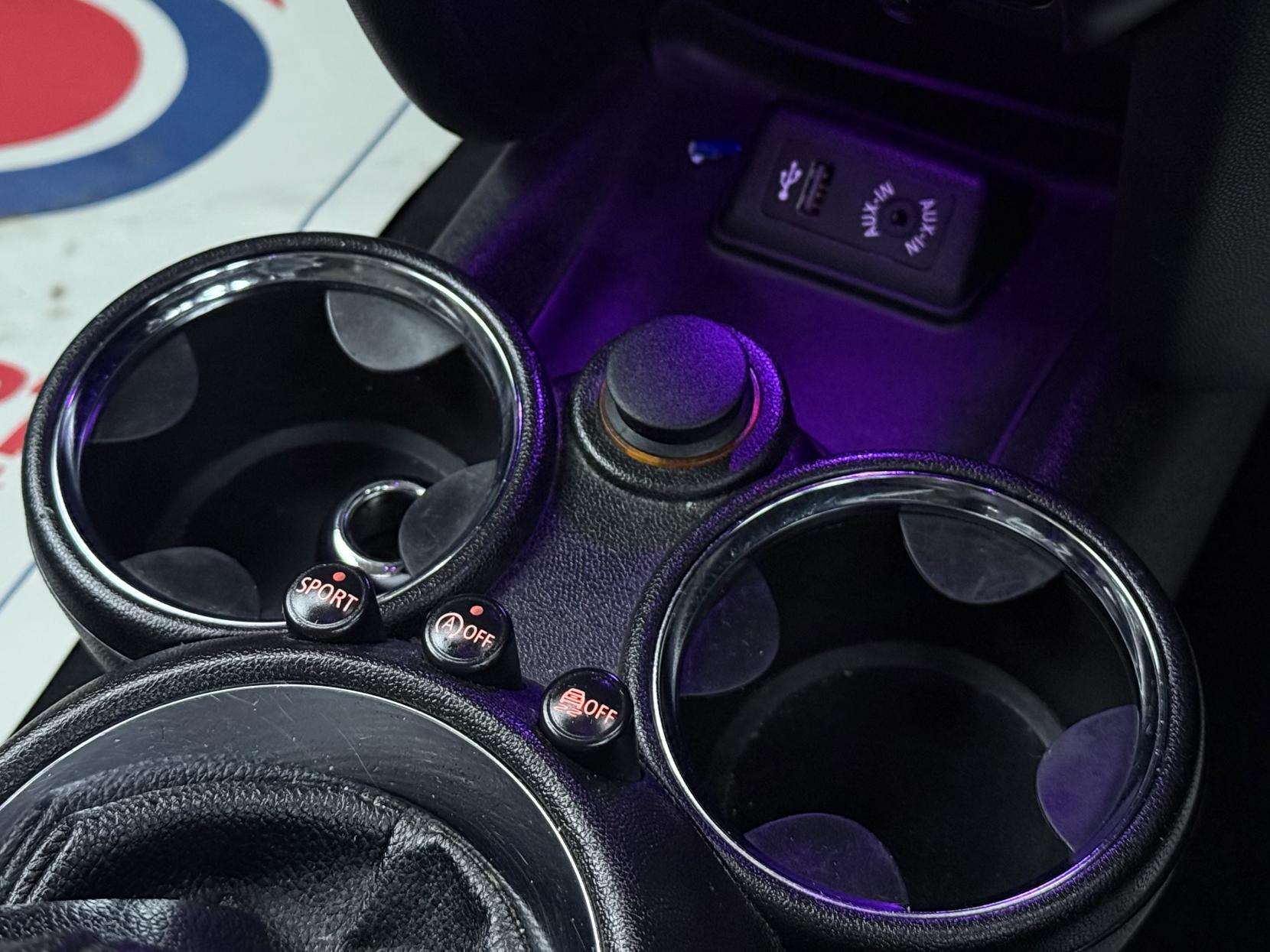 2013 MINI CLUBMAN 2013 MINI CLUBMAN