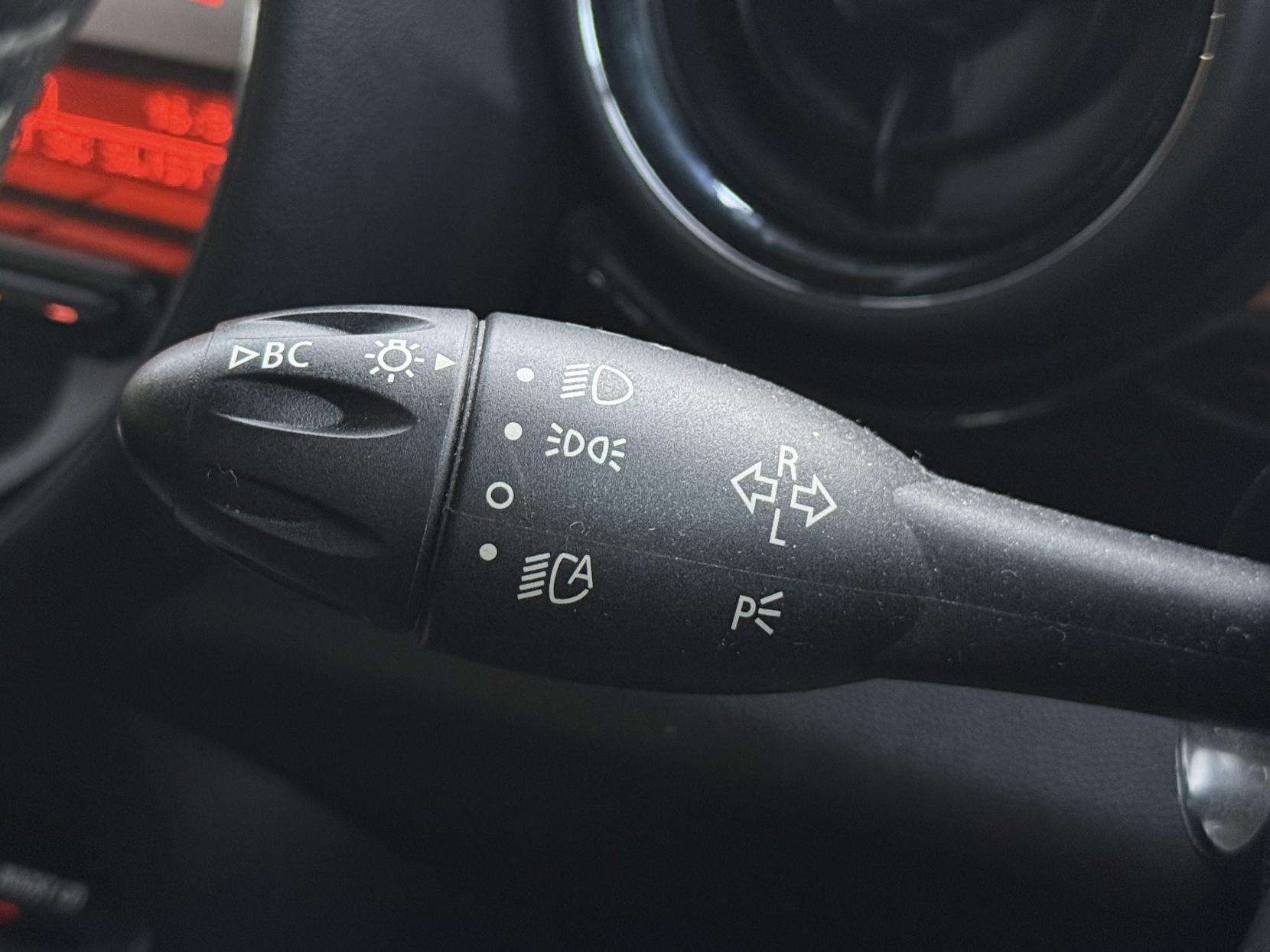 2013 MINI CLUBMAN 2013 MINI CLUBMAN