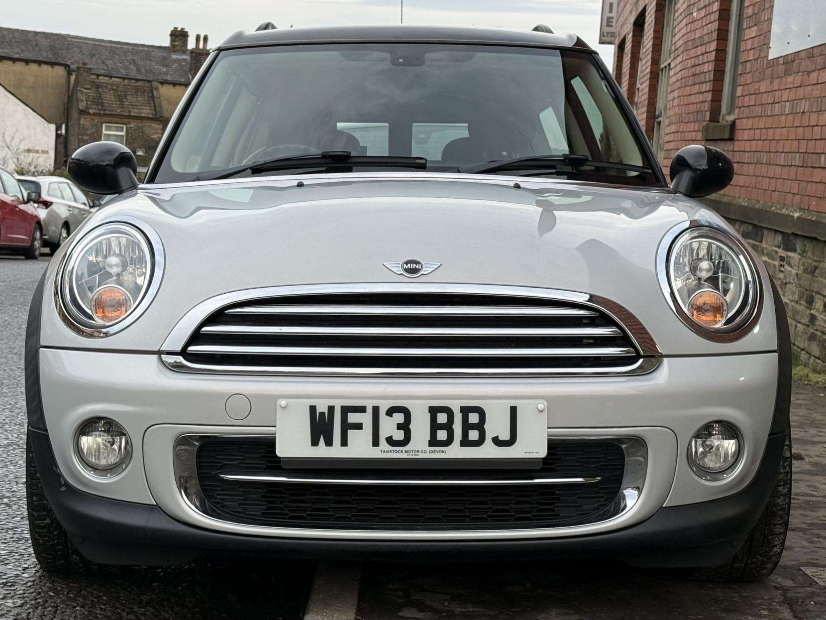 A 2013 MINI CLUBMAN 1.6 Cooper D Estate 5dr Diesel Manual Euro 5 (s/s) (112 ps) A 2013 MINI CLUBMAN 1.6 Cooper D Estate 5dr Diesel Manual Euro 5 (s/s) (112 ps)