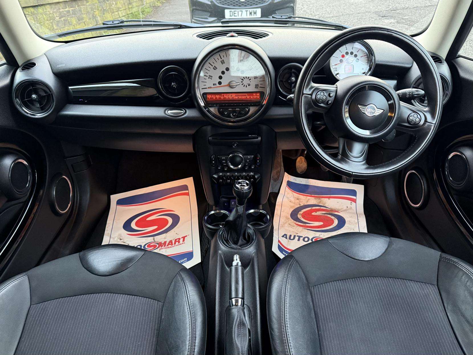 2013 MINI CLUBMAN 2013 MINI CLUBMAN